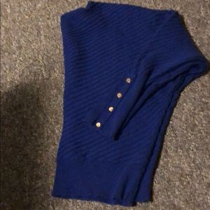 Used blue sweater , no label , size14